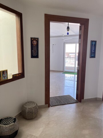 Room in 4 BHK Builder Floor at Malviya Nagar – for Rent