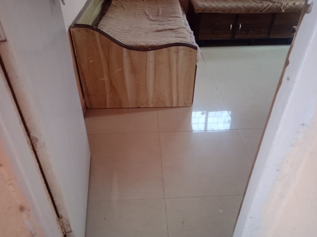 2 BHK + Pooja Room,Extra Room Apartment For Rent in Safal Twins