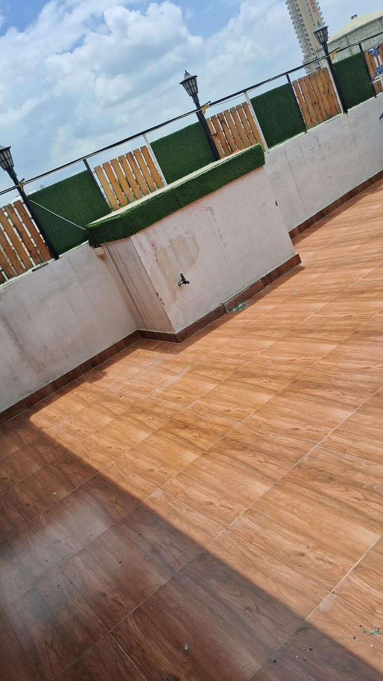 Balcony, indrapuram 3.5 Bedroom 1750 Sq.Ft. Builder Floor In Indrapuram Ghaziabad 8341592