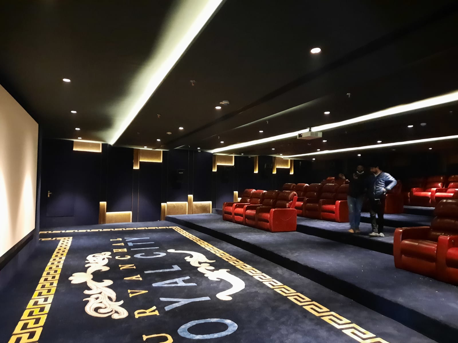 3 BHK + Servant Room Apartment For Sale in Purvanchal Royal City II