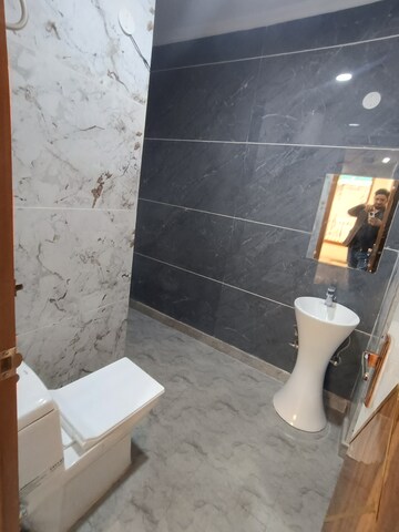Bathroom in 3 BHK Builder Floor at Malviya Nagar – for Rent