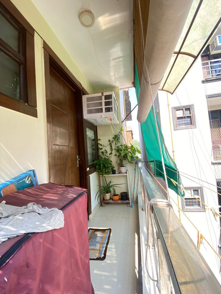 Balcony, malviya nagar 2 Bedroom 800 Sq.Ft. Builder Floor In Malviya Nagar Delhi 8341619