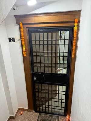 Room in 2 BHK Builder Floor at Malviya Nagar – for Sale