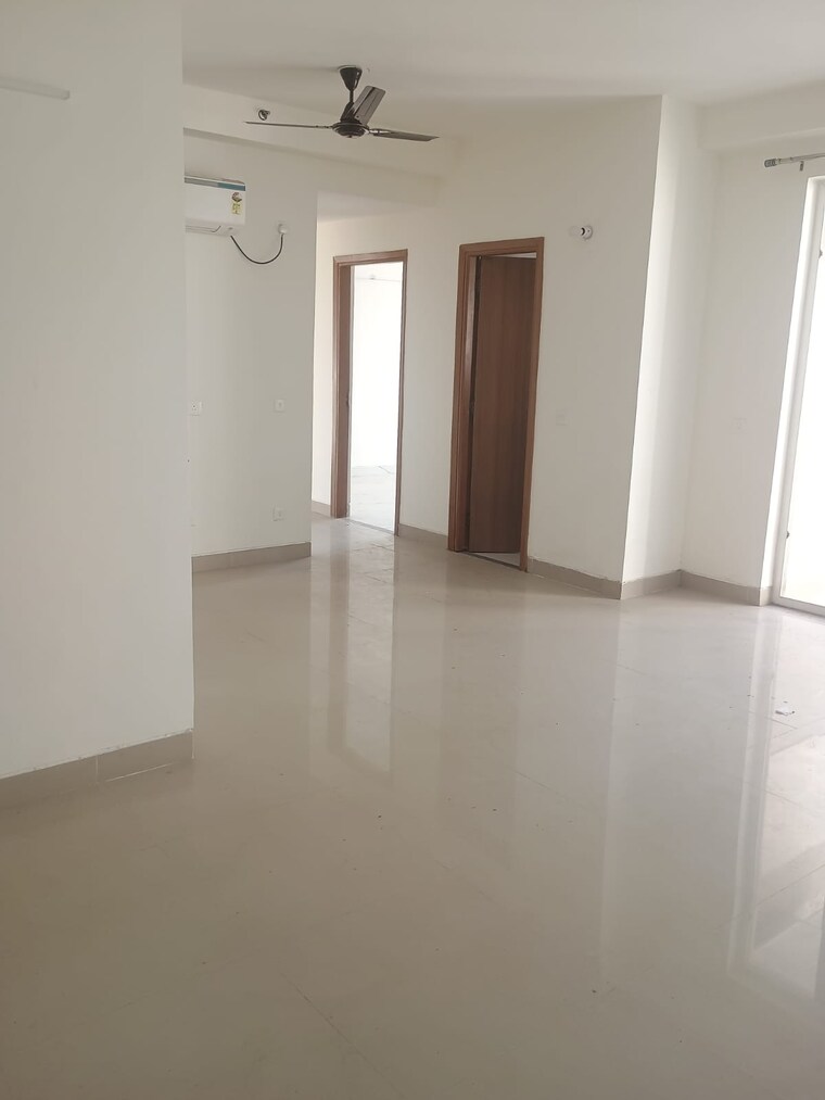 Room, omaxe-heights 3 Bedroom 954 Sq.Ft. Apartment In Sector 86 Faridabad 8341847
