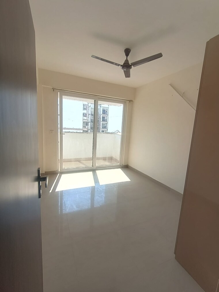 Room, omaxe-heights 3 Bedroom 954 Sq.Ft. Apartment In Sector 86 Faridabad 8341847