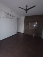 4 BHK 2800 Sq.Ft. Apartment in Omaxe Heights