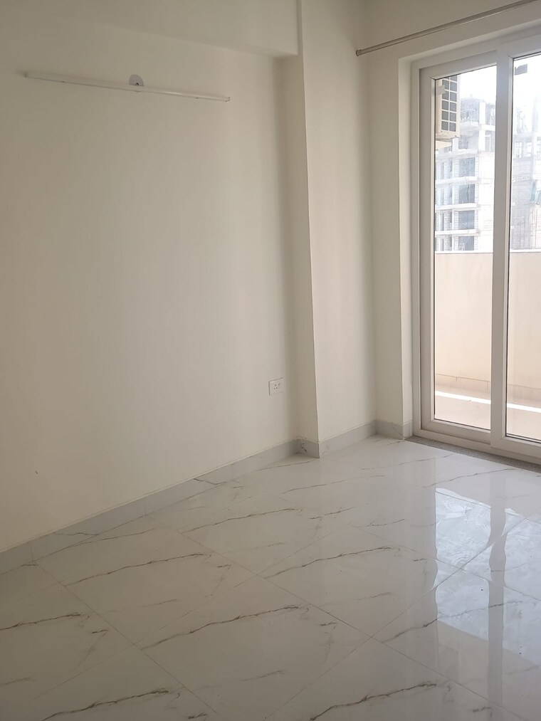 Living Room, shiv-the-ozone-solitaire 3 Bedroom 1735 Sq.Ft. Apartment In Sector 87 Faridabad 8341860