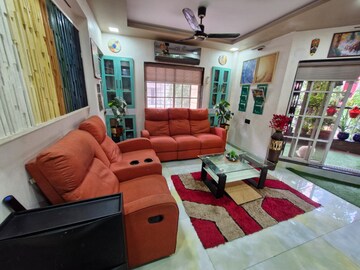 Living Room in 4 BHK Independent House at Vashi Sector 7 – for Sale