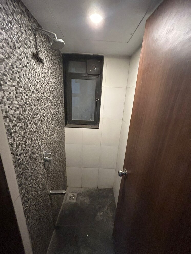 Bathroom, lodha-casa-maxima 1 Bedroom 400 Sq.Ft. Apartment In Mira Road Thane 8341895