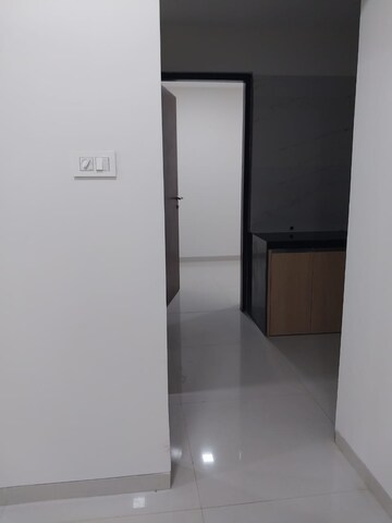 Room in 2 BHK Apartment at Kripa Bliss, Vikhroli East – for Rent