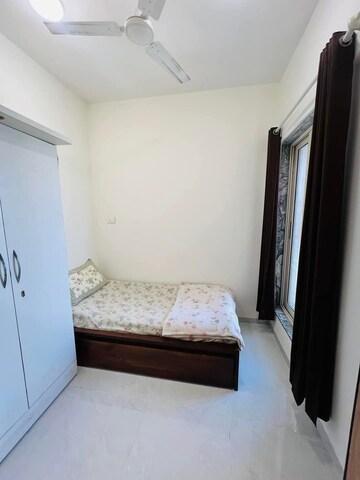 Room in  Pg at Goregaon West – for Rent