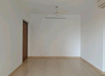 Room in 2 BHK Apartment at Lodha Casa Royale, Balkum Pada – for Sale