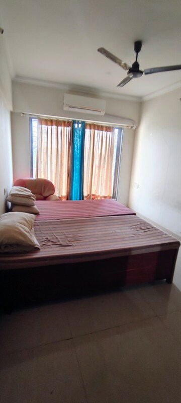 Bedroom in 3 BHK Apartment at Heena Gokul Crescent, Andheri East – for Rent