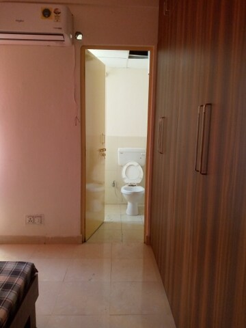Room in 2 BHK Apartment at Conscient Habitat, Sector 99a – for Rent