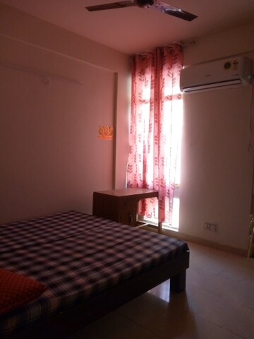 Bedroom in 2 BHK Apartment at Conscient Habitat, Sector 99a – for Rent