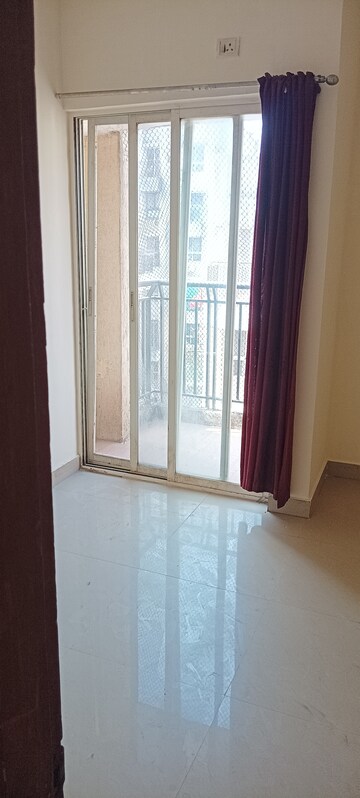 Room in 2 BHK Apartment at DB Orchid Ozone, Dahisar East – for Sale