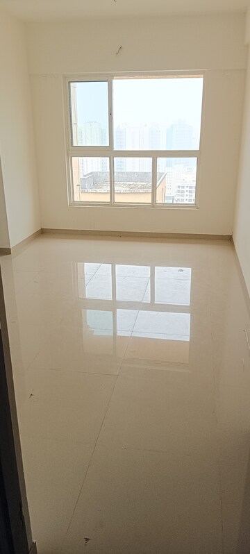 Room in 2 BHK Apartment at DB Orchid Ozone, Dahisar East – for Sale