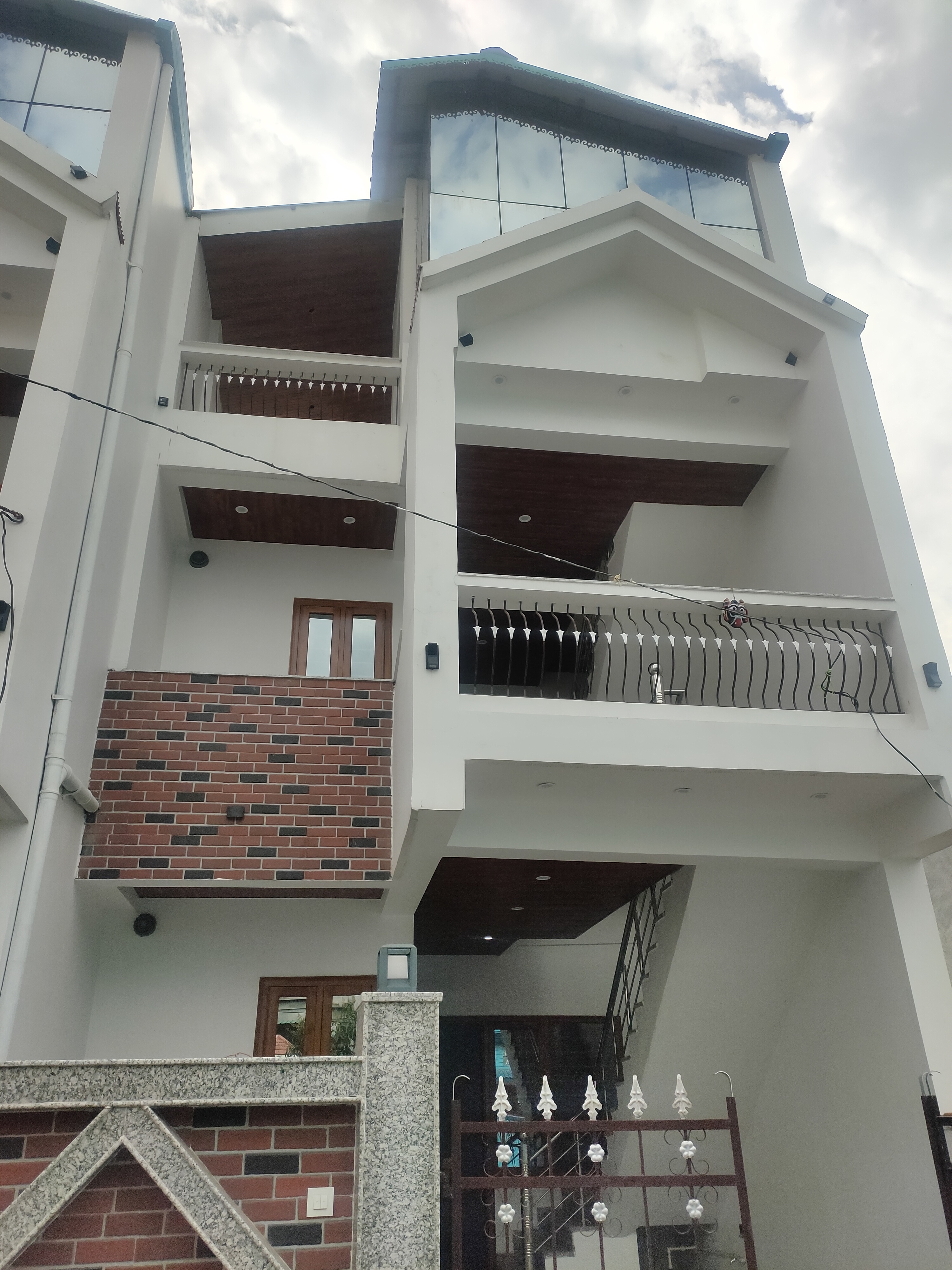 4 BHK + Pooja Room,Servant Room Villa For Sale in Independent Duplex House 