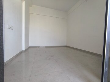 Room in 2 BHK Apartment at Acme Ozone, Manpada – for Rent