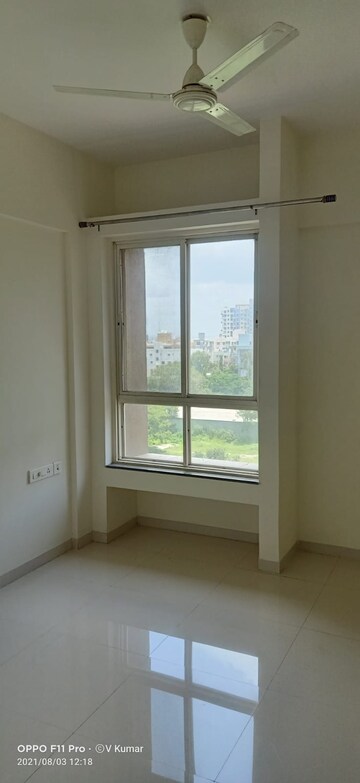Room in 2 BHK Apartment at Nyati Elan, Wagholi – for Sale