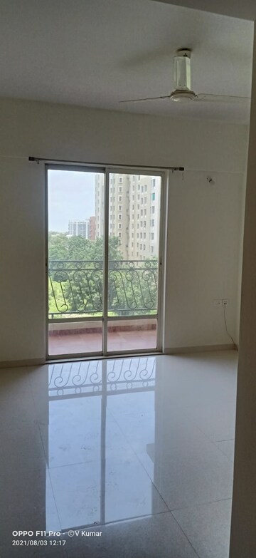 Room in 2 BHK Apartment at Nyati Elan, Wagholi – for Sale