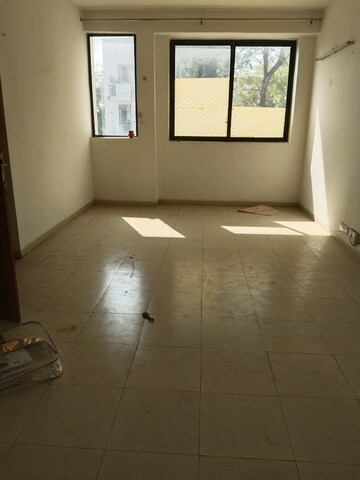 Room in 3.5 BHK Apartment at Vatika Lifestyle Homes, Sector 83 – for Sale