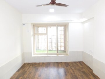 Room in 2 BHK Apartment at Shrishti Synchronicity, Chandivali – for Rent