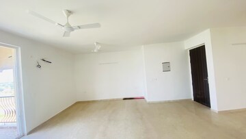 Room in 3 BHK Builder Floor at Omaxe New Chandigarh, North Mullanpur – for Rent