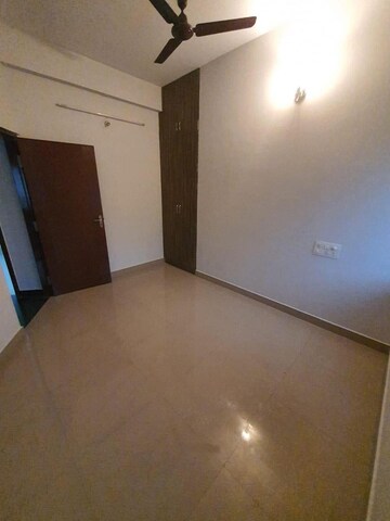 Room in 3 BHK Apartment at Richmond Town – for Rent