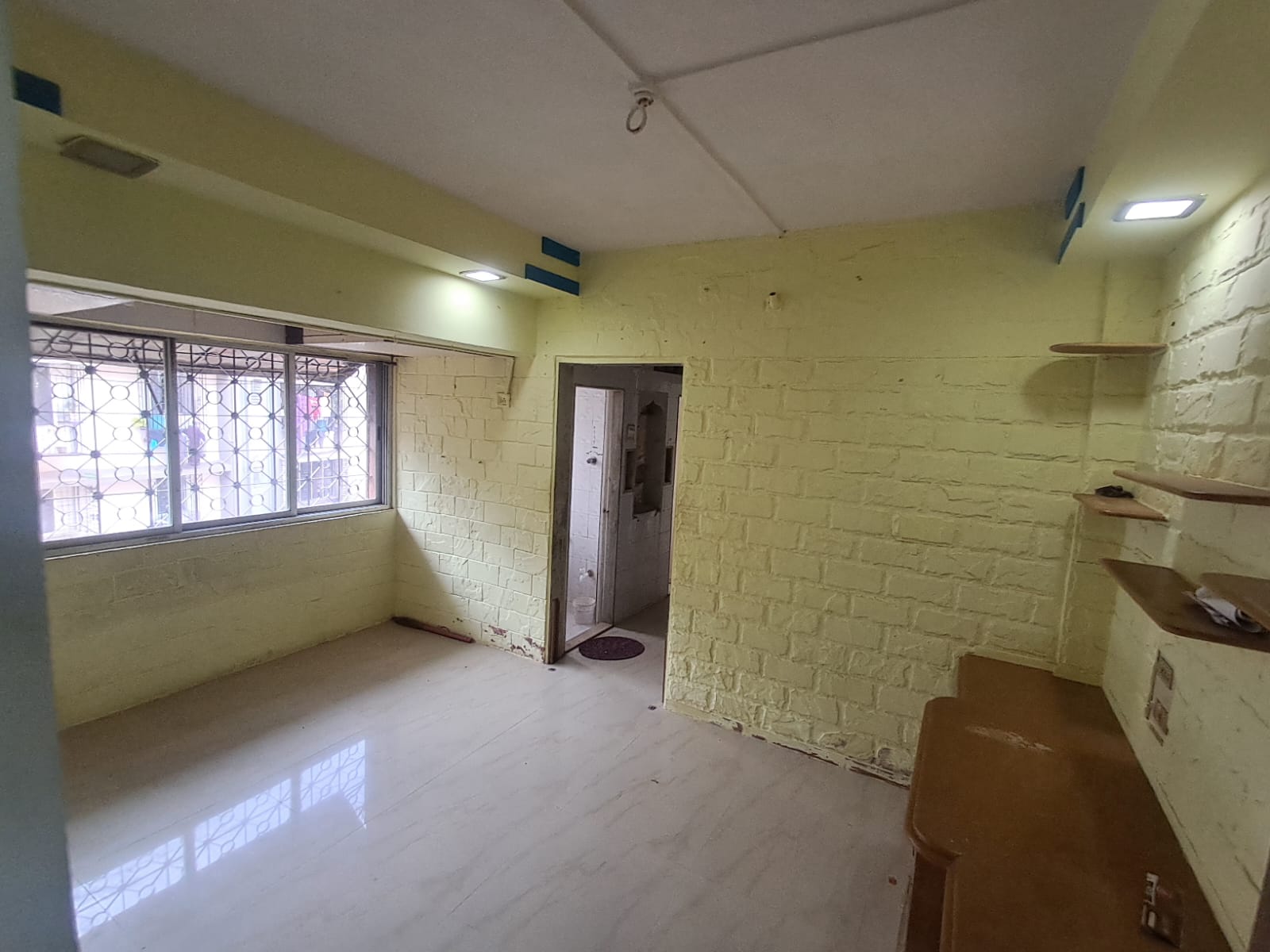 1 BHK + Extra Room 400 Sq.Ft. Apartment in Om Sagar Shantinagar CHS