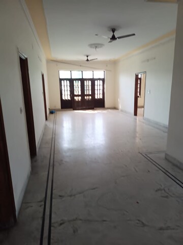 3.5 BHK Independent House For Rent in Sector 19 Faridabad  8342396