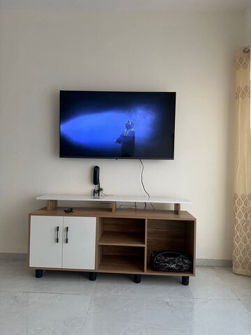Furnished Amenities in 2.5 BHK Apartment at Bharat Arize, Goregaon West – for Rent