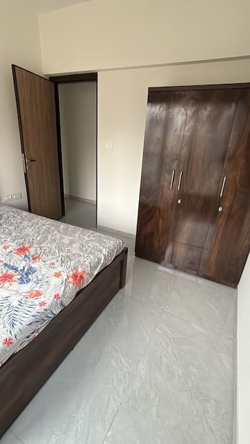 Bedroom in 2.5 BHK Apartment at Bharat Arize, Goregaon West – for Rent