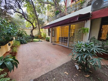 2 BHK Apartment – Exterior View View at Bandra West - for Rent