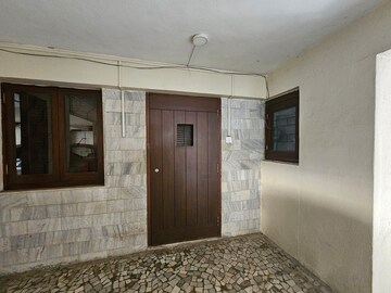 Building Lobby in 2 BHK Apartment at Bandra West – for Rent