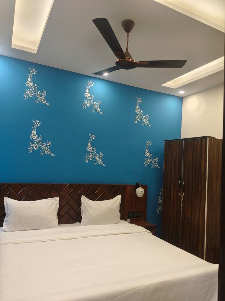 Master Bedroom, vipul-belmonte 5 Bedroom 4000 Sq.Ft. Apartment In Sector 53 Gurgaon 8342468