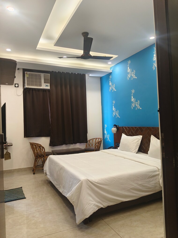 Bedroom, vipul-belmonte 5 Bedroom 4000 Sq.Ft. Apartment In Sector 53 Gurgaon 8342468