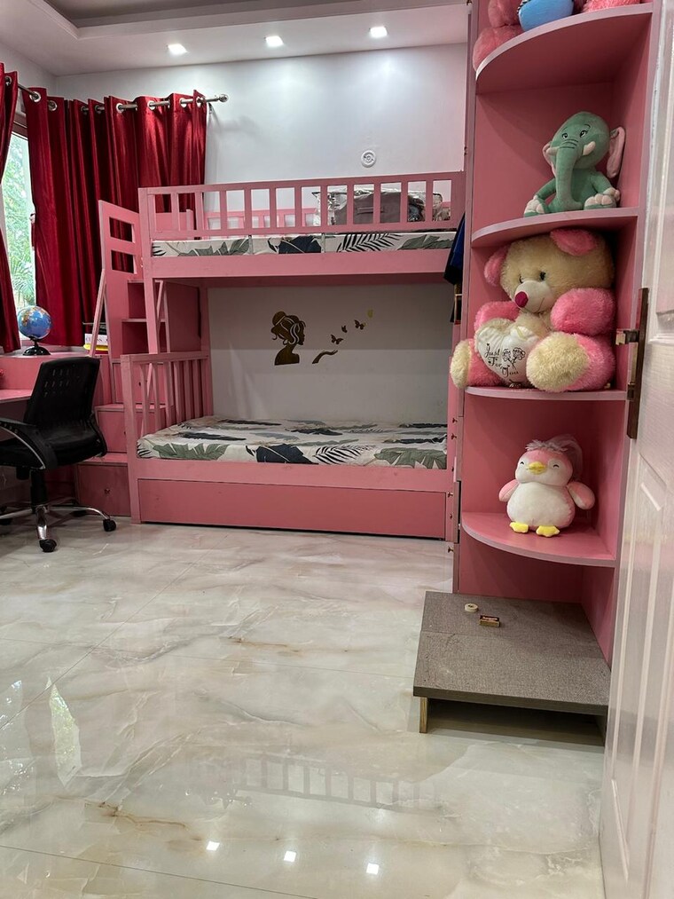 Bedroom, emaar-mgf-emerald-hills 3 Bedroom 267 Sq.Yd. Apartment In Sector 65 Gurgaon 8342473