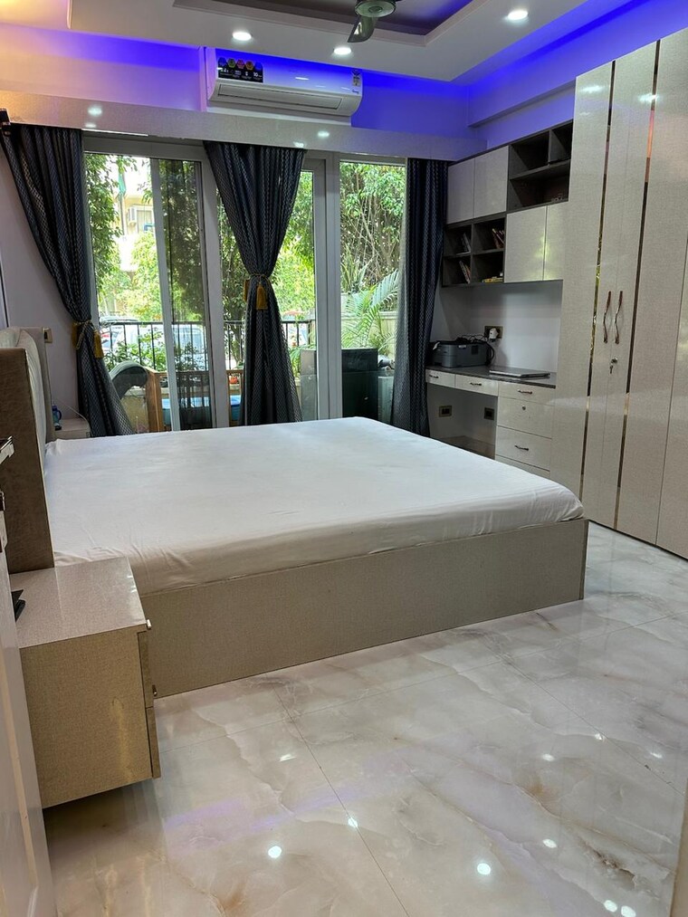 Bedroom, emaar-mgf-emerald-hills 3 Bedroom 267 Sq.Yd. Apartment In Sector 65 Gurgaon 8342492