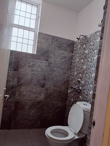 Bathroom in 3.5 BHK Apartment at Mapsko Royale Ville, Sector 82 – for Rent