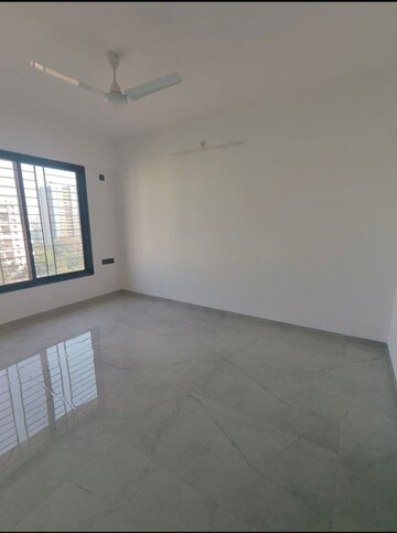 Room in 2 BHK Apartment at Mantra Insignia, Mundhwa – for Rent