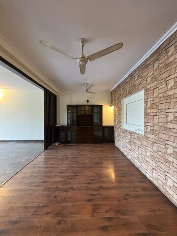 Room in 3 BHK Builder Floor at Gulmohar Park – for Rent