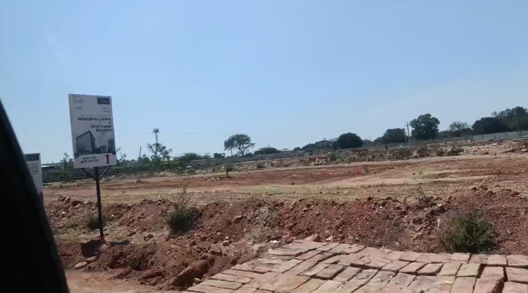Plot For Sale in The 5th Capital City' 