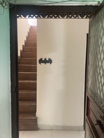 Building Lobby in 1 BHK Builder Floor at Safdarjang Enclave – for Rent