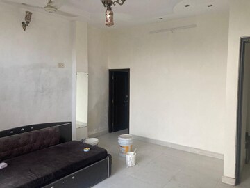 Living Room in 1 BHK Builder Floor at Safdarjang Enclave – for Rent