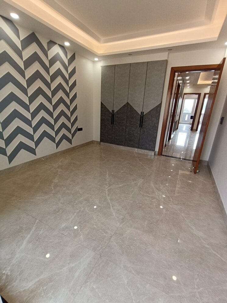 Bedroom, sector 28 3 Bedroom 250 Sq.Yd. Builder Floor In Sector 28 Faridabad 8342784