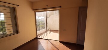 Room in 2 BHK Apartment at Godrej Infinity, Keshav Nagar – for Rent