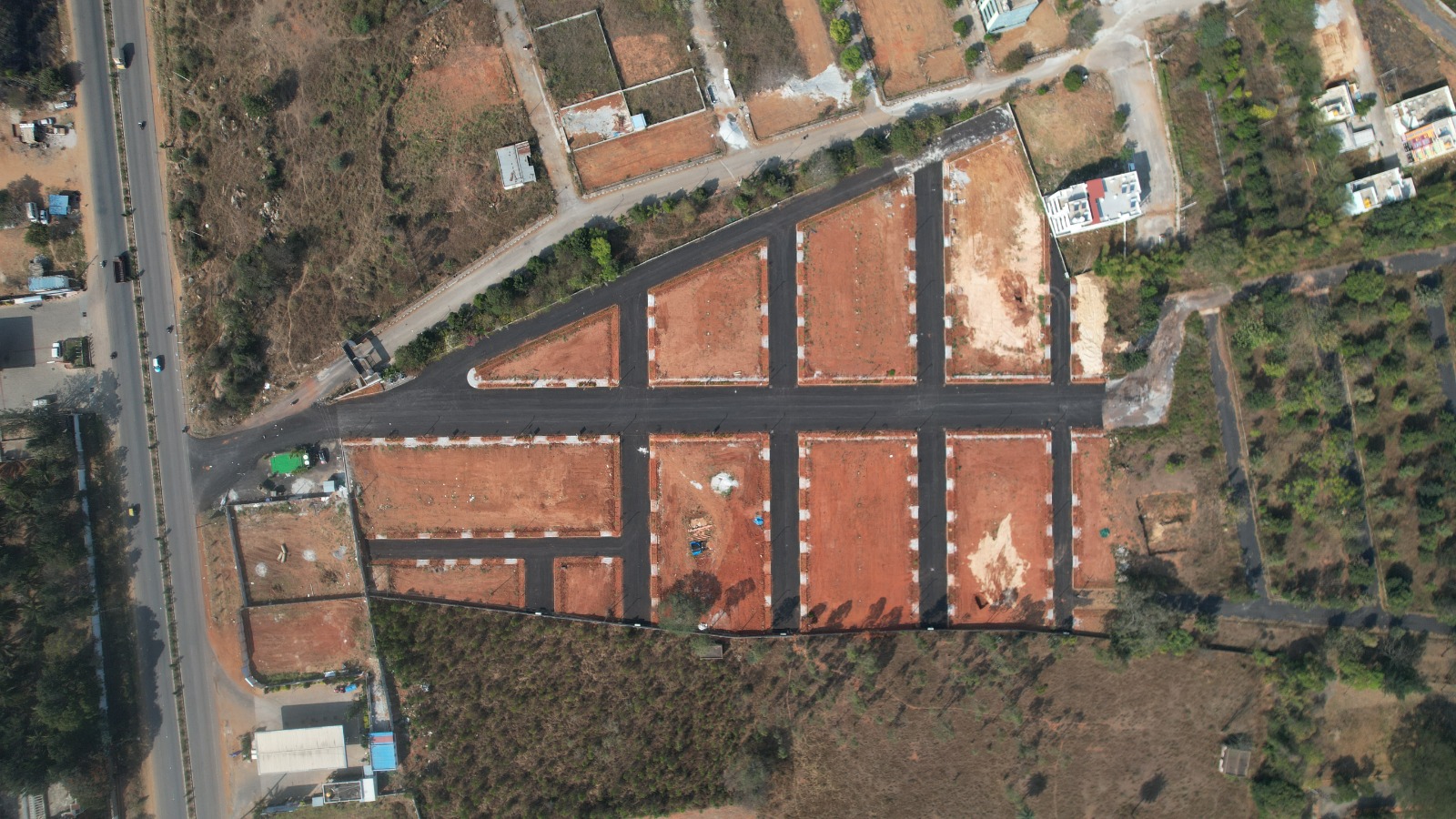 Plot For Sale in Rr Chaitra Building 