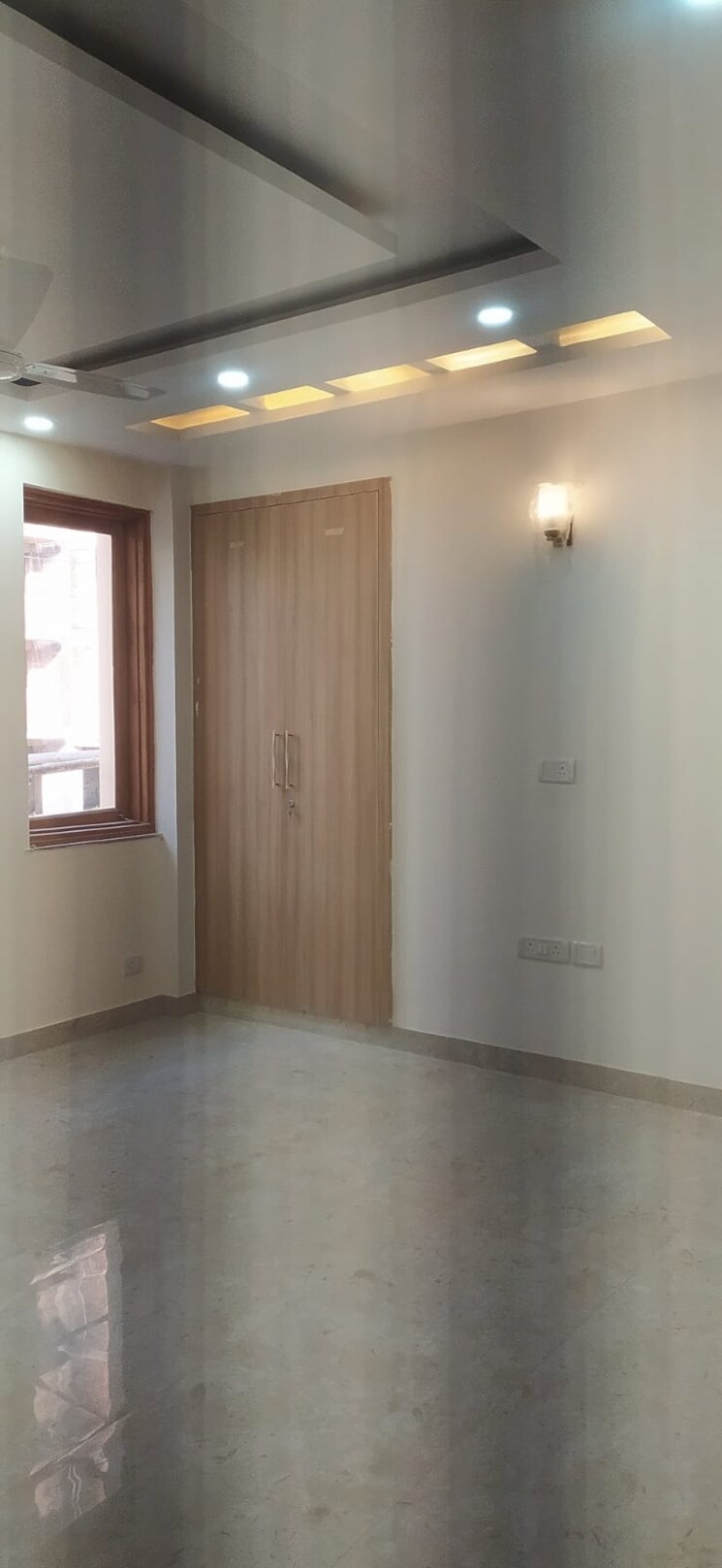 Room, parklands 3 Bedroom 250 Sq.Yd. Builder Floor In Sector 85 Faridabad 8342812