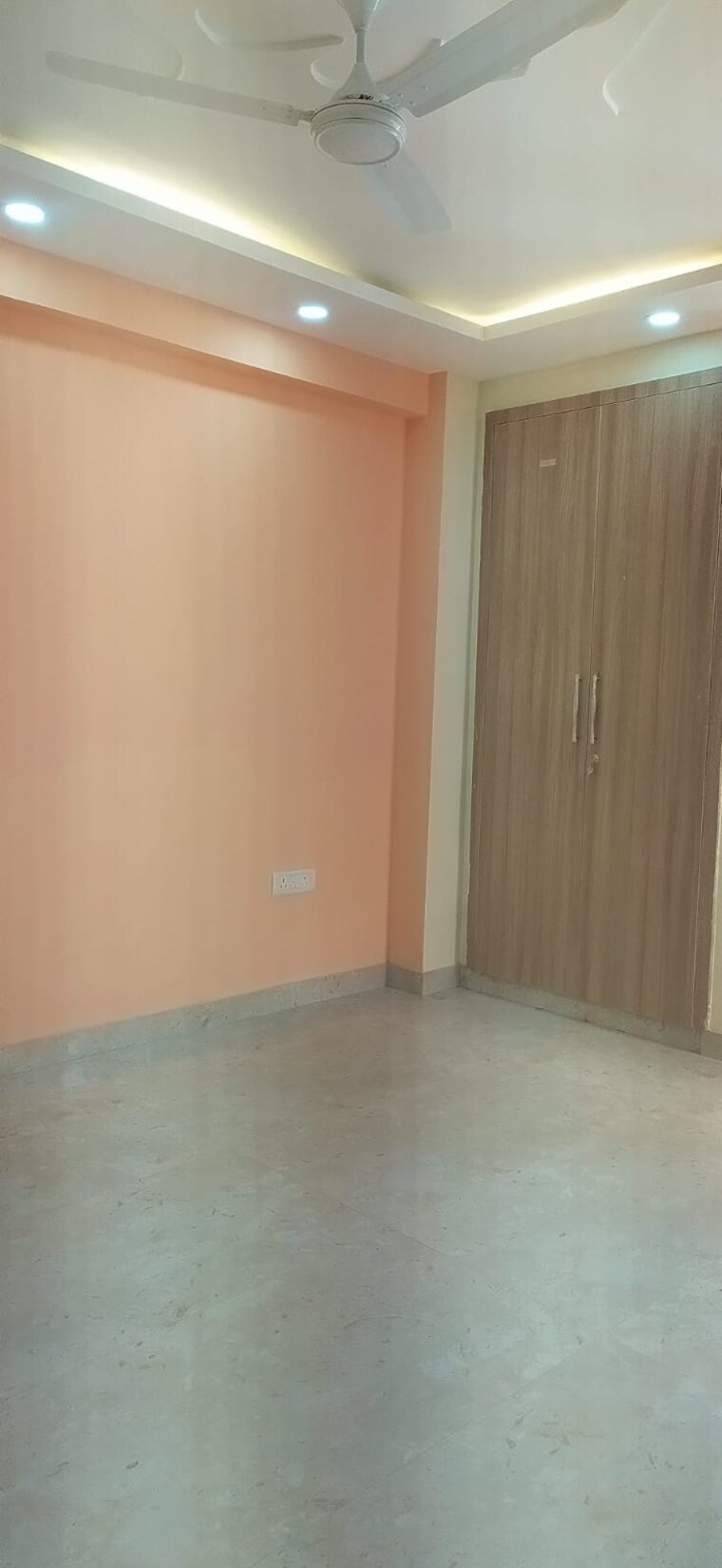 Room, parklands 3 Bedroom 250 Sq.Yd. Builder Floor In Sector 85 Faridabad 8342812